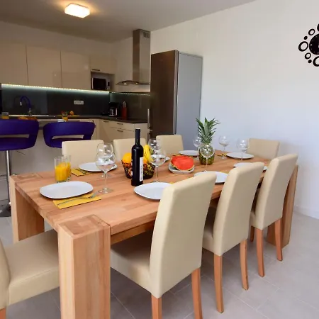 West By Interhome