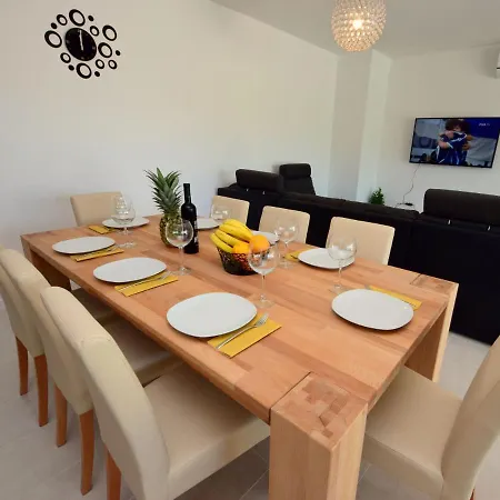 West By Interhome