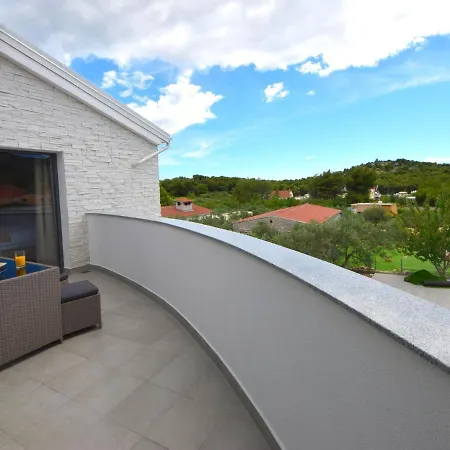 West By Interhome Vakantiehuis