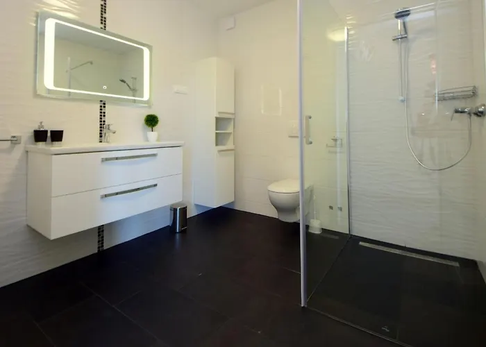 West By Interhome * Sovlje